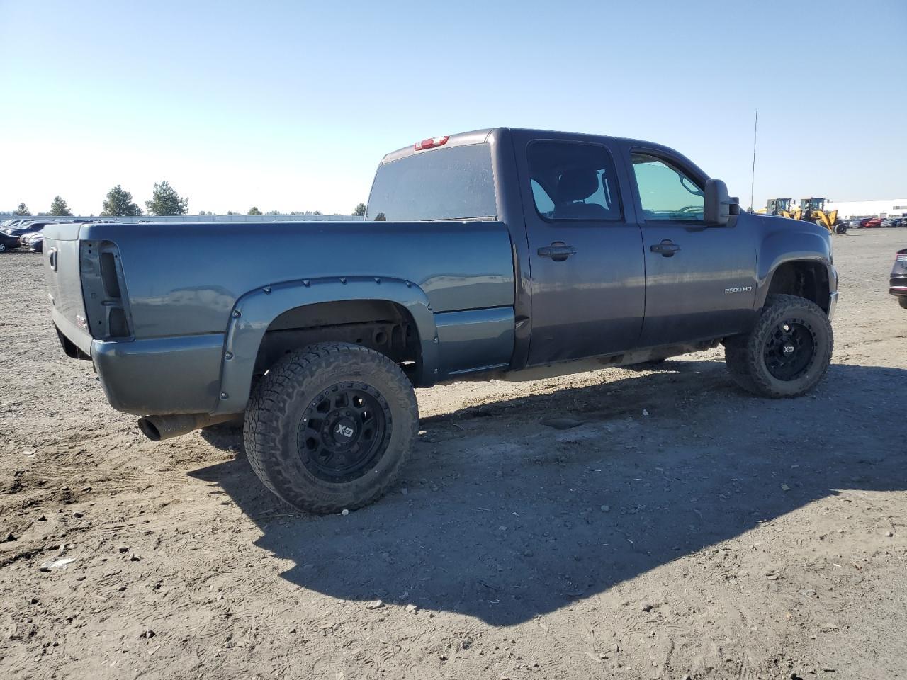 2010 GMC Sierra K2500 Heavy Duty - Фото 3