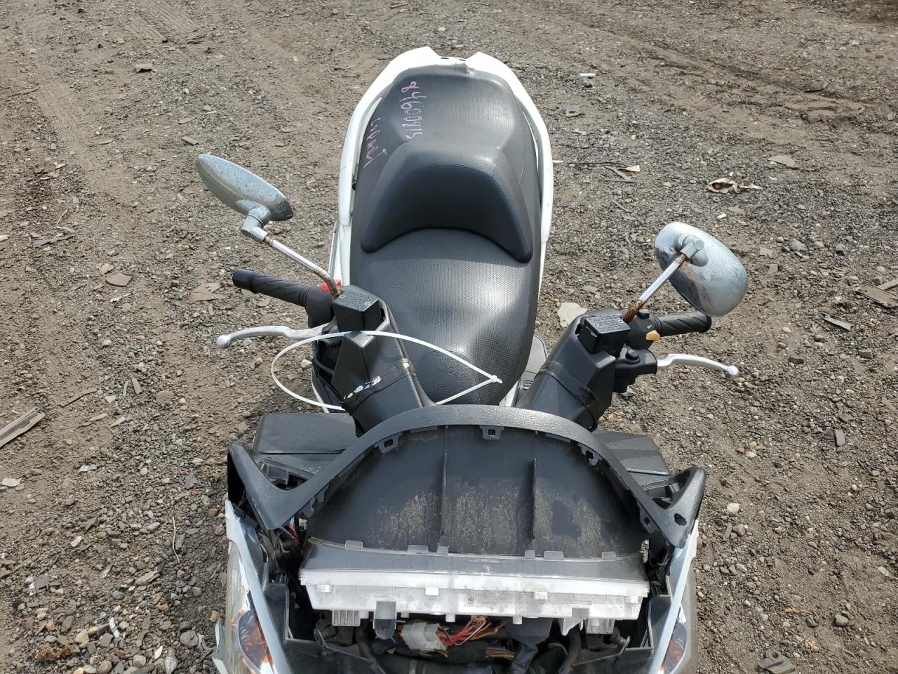 2011 Suzuki An400 A - Image 5