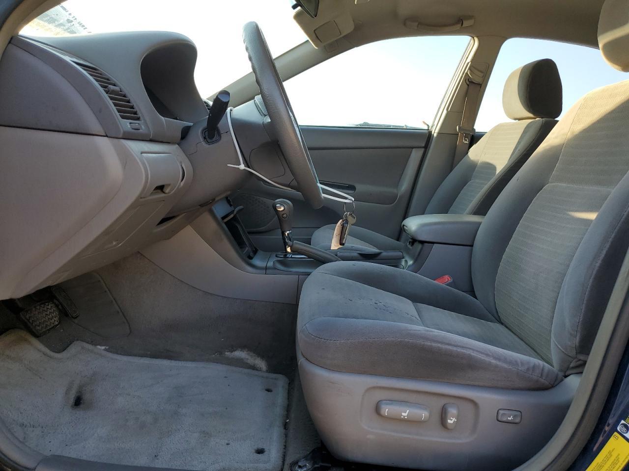 2006 Toyota Camry Le - Image 7