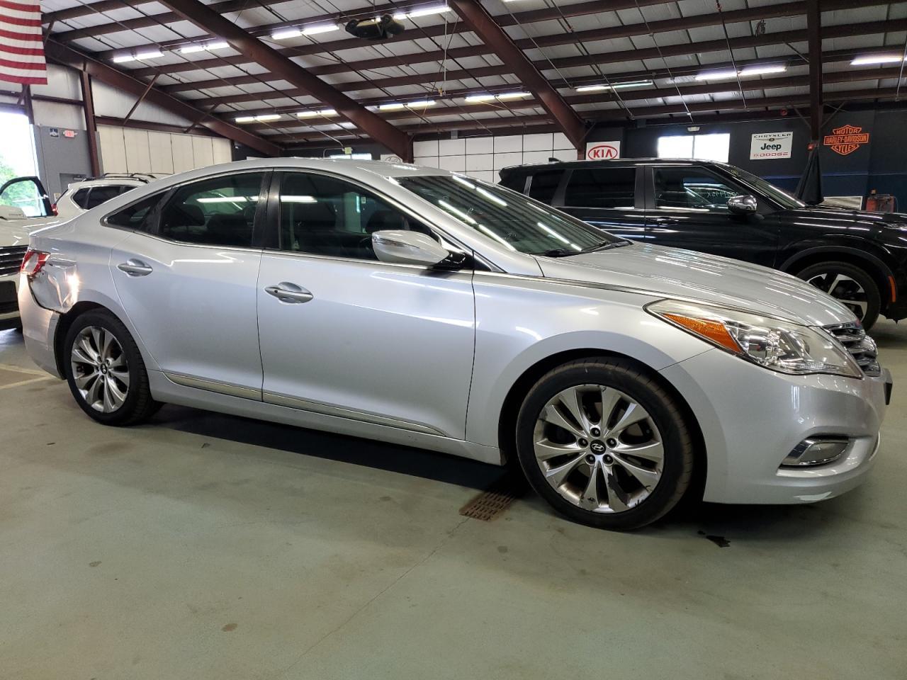 2012 Hyundai Azera Gls - Image 4