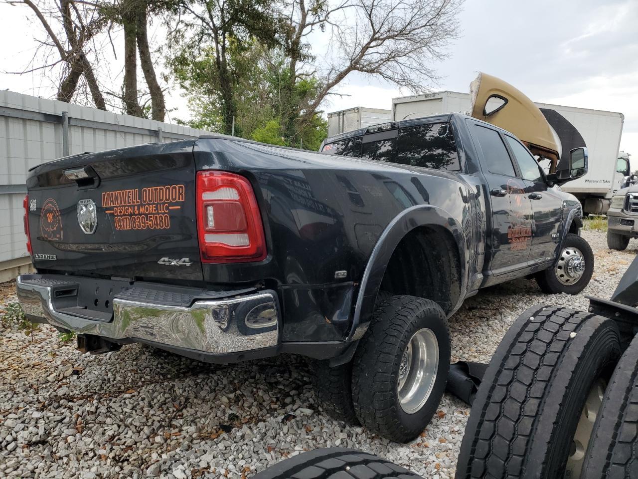 2019 Ram 3500 Laramie - Image 3