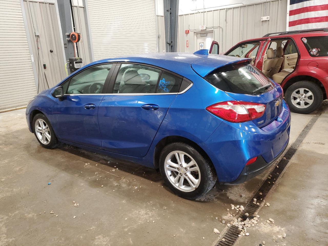 2018 Chevrolet Cruze Lt - Фото 2