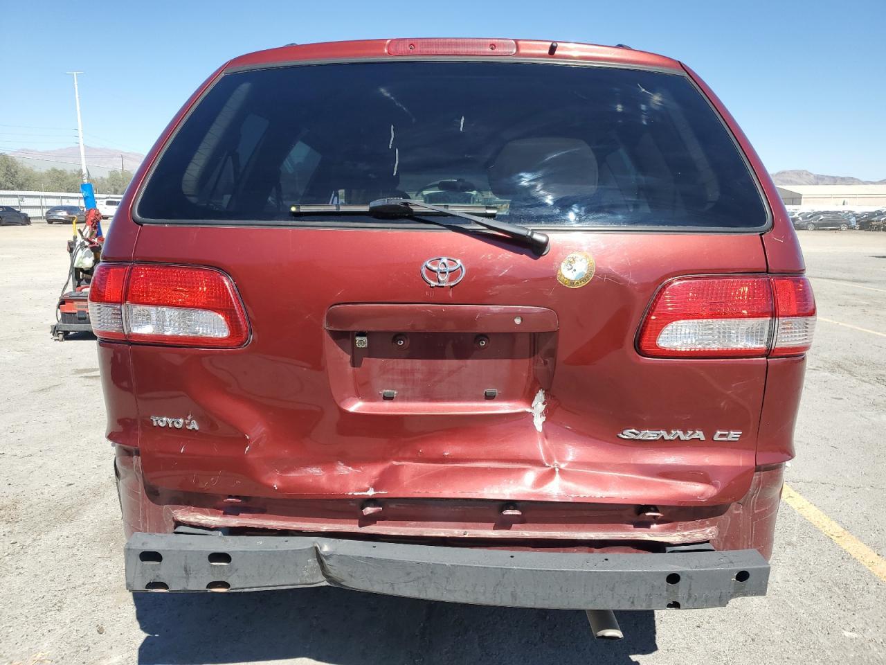 2003 Toyota Sienna Ce - Image 6