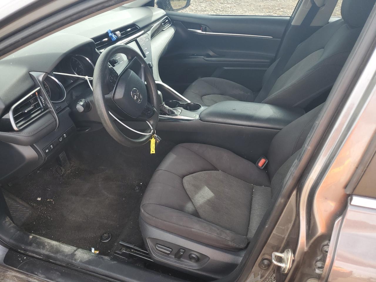 2019 Toyota Camry L - Image 7