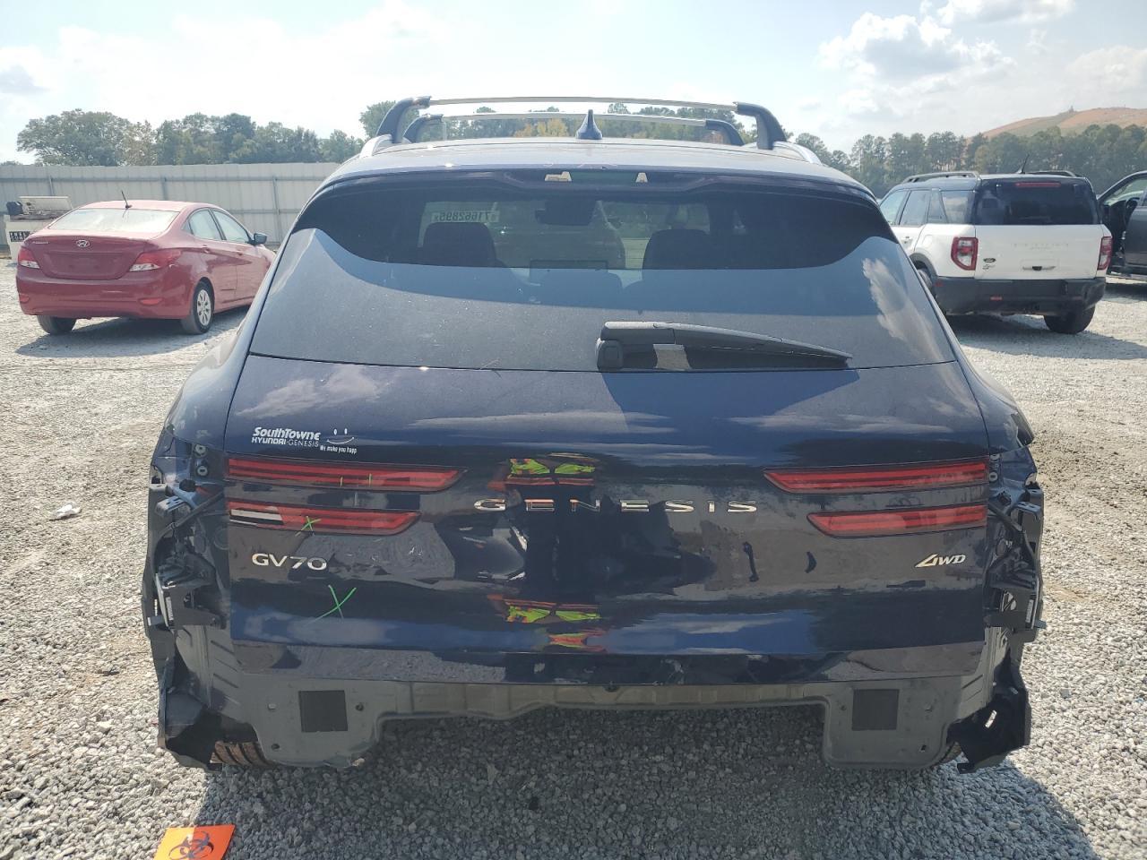 2025 Genesis Gv70 Base - Image 6