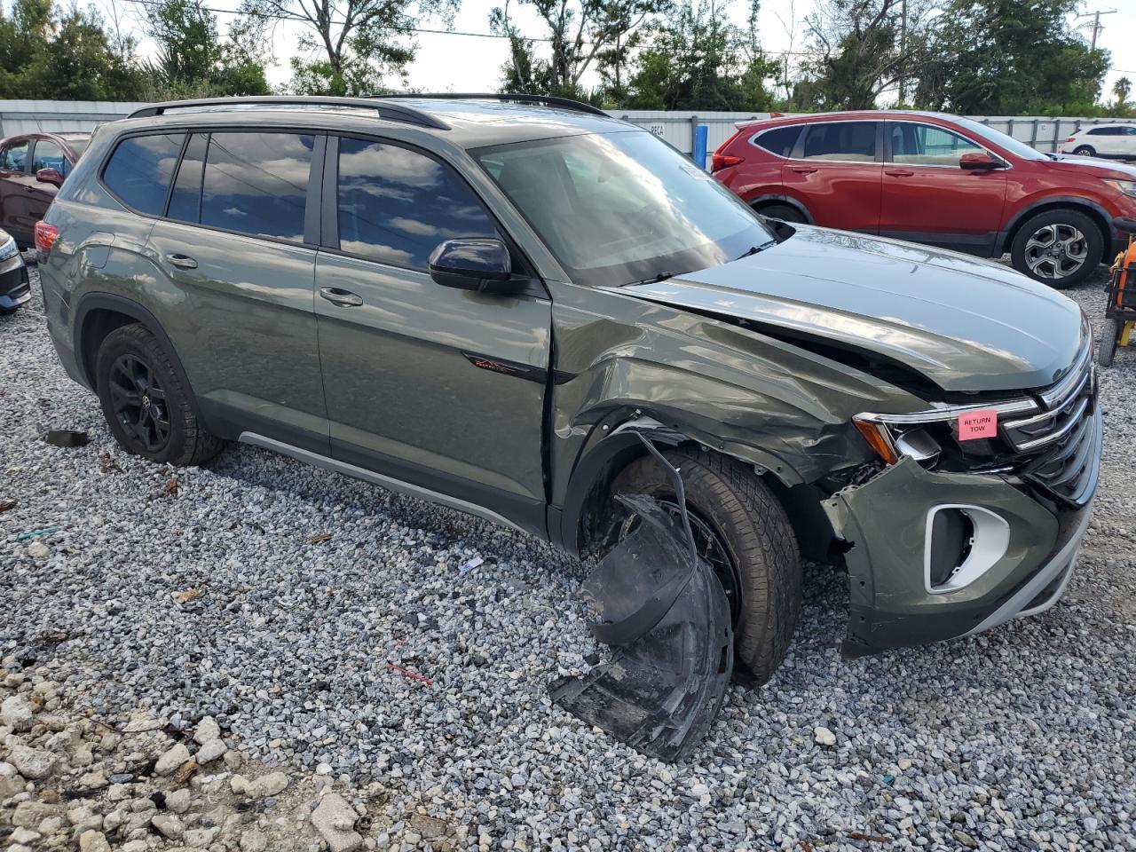 2024 Volkswagen Atlas - Image 4