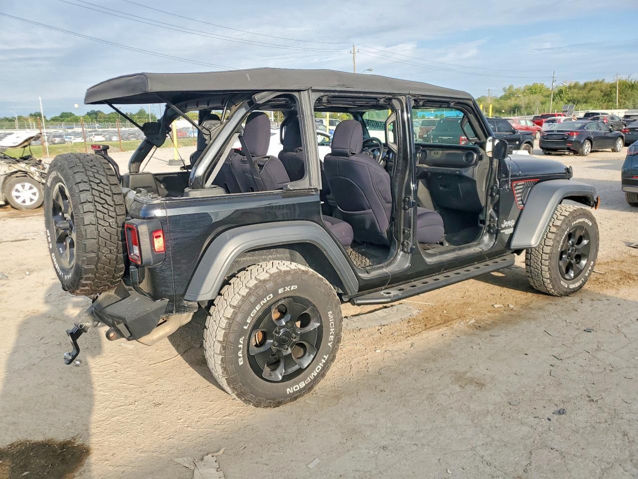 2018 Jeep Wrangler Unlimited Sport 4X4 - Фото 3