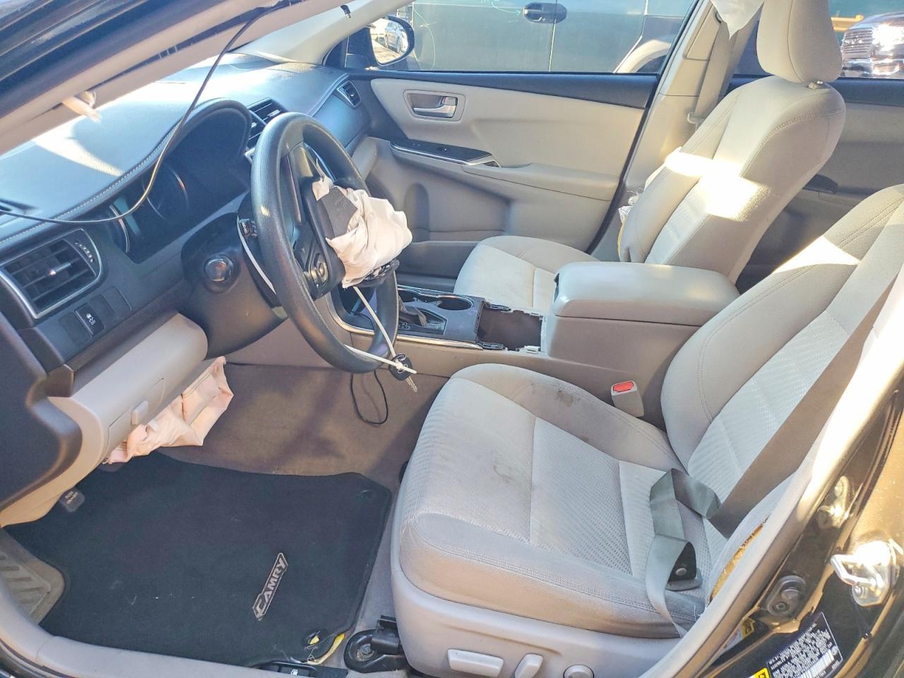 2016 Toyota Camry Le - Фото 7