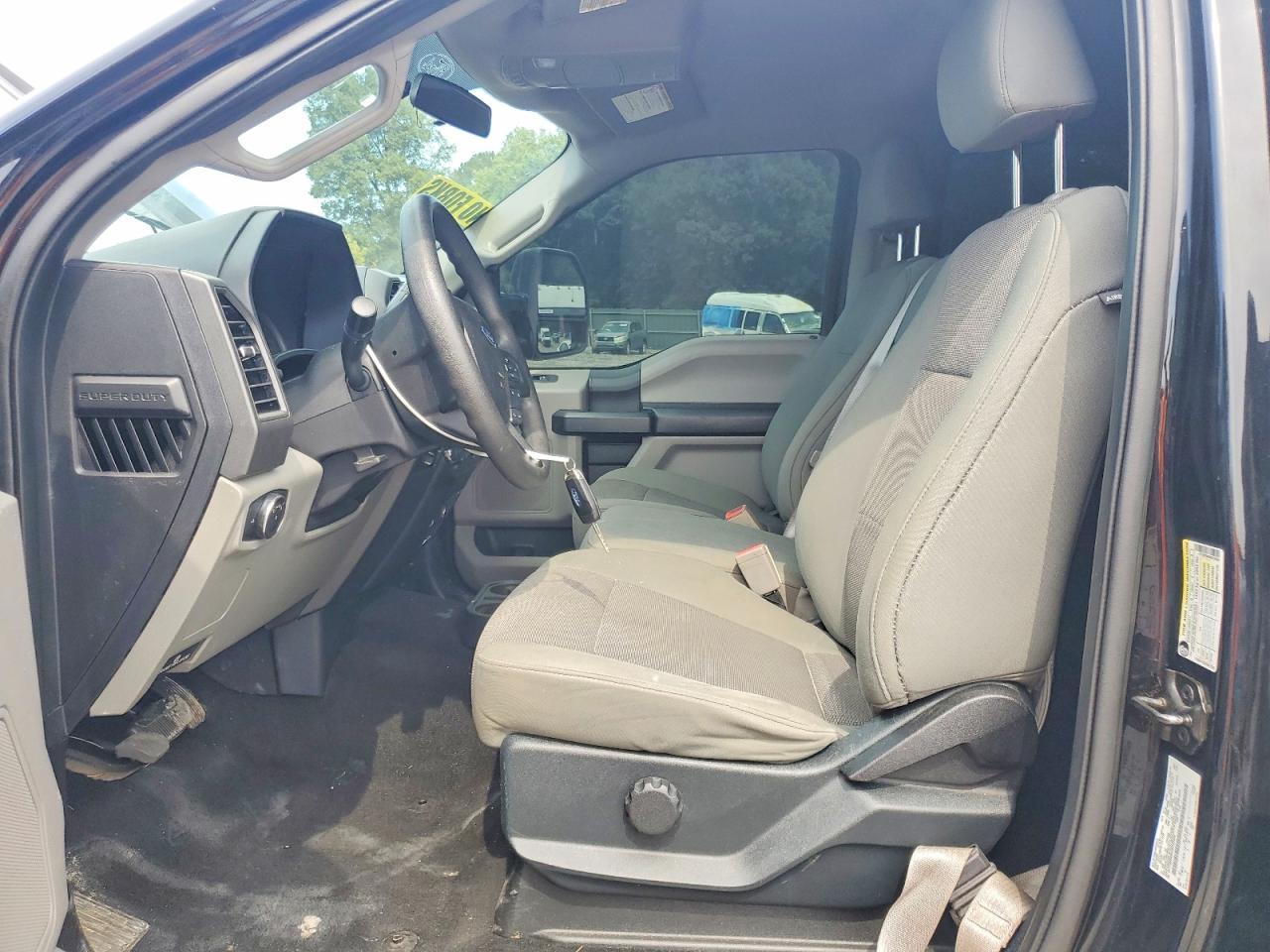 2017 Ford F250 Super Duty - Image 7