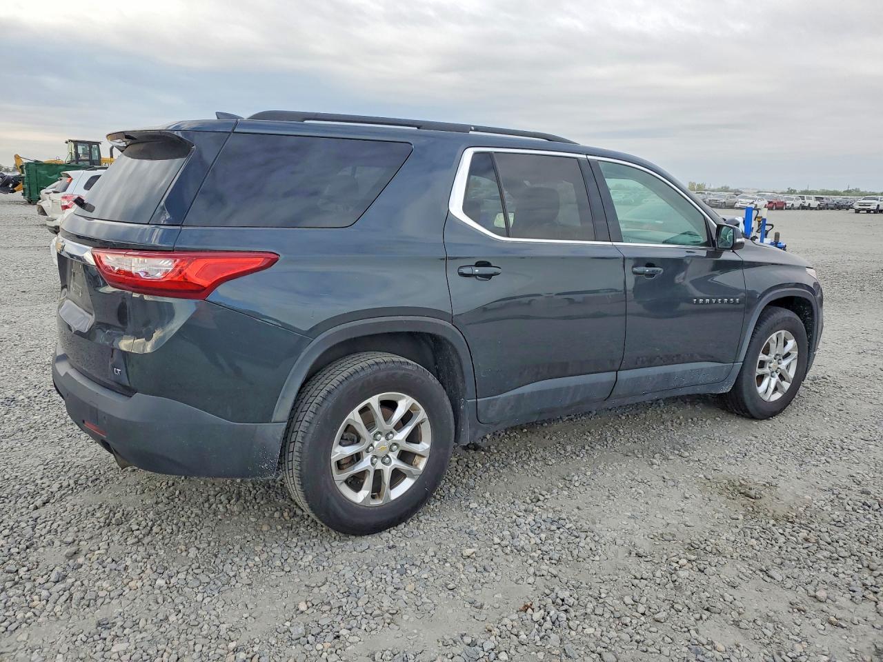 2019 Chevrolet Traverse Lt - Фото 3