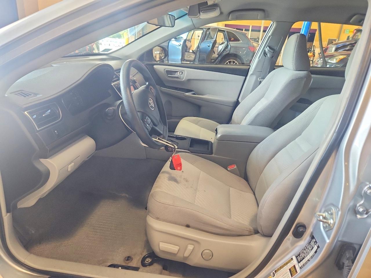 2015 Toyota Camry Le - Image 7
