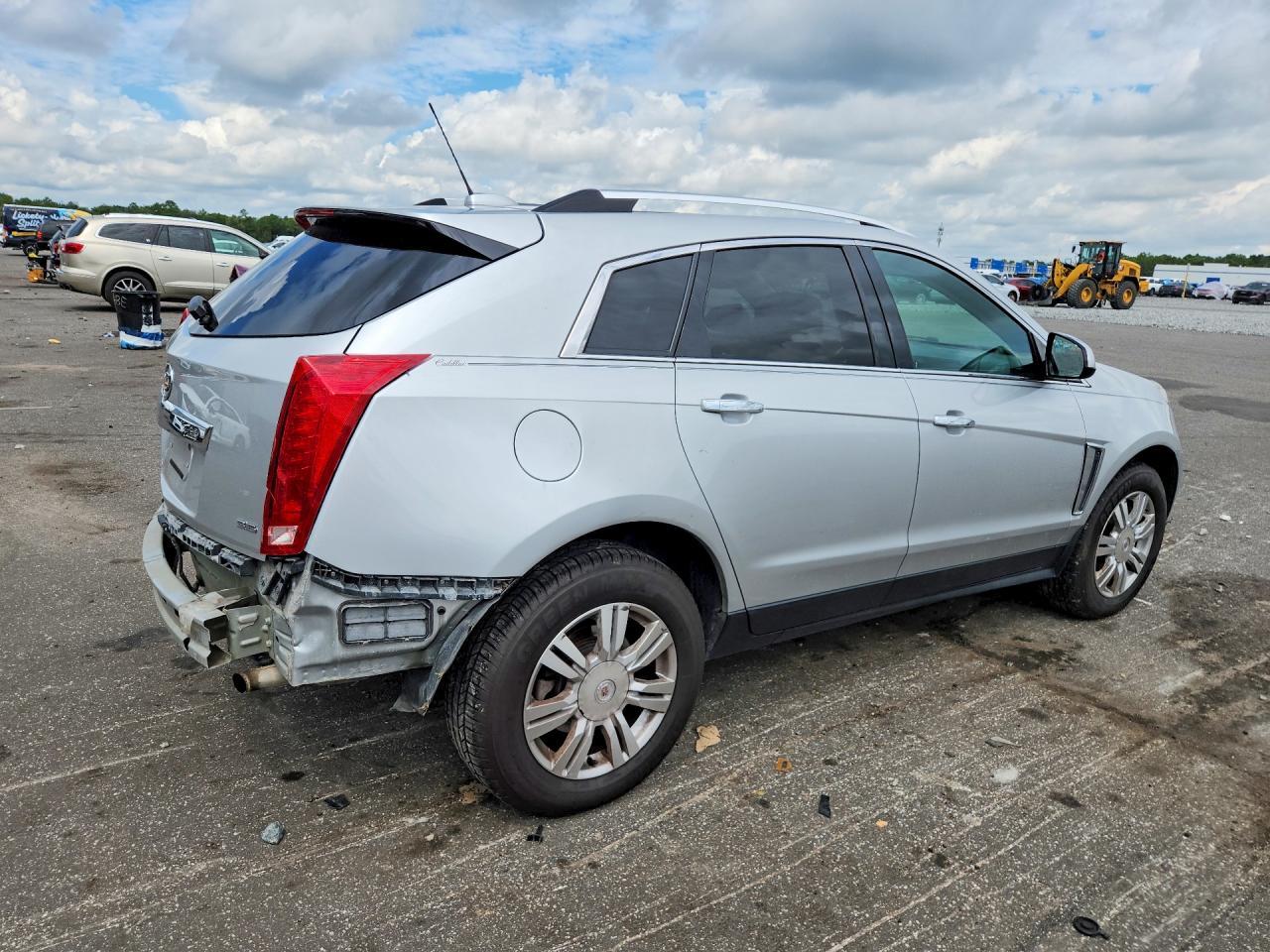 2016 Cadillac Srx Luxury Collection - Image 3