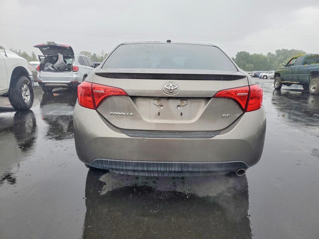 2017 Toyota Corolla Se - Image 6