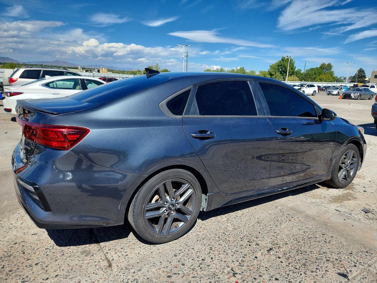 2021 Kia Forte Gt Line - Фото 3