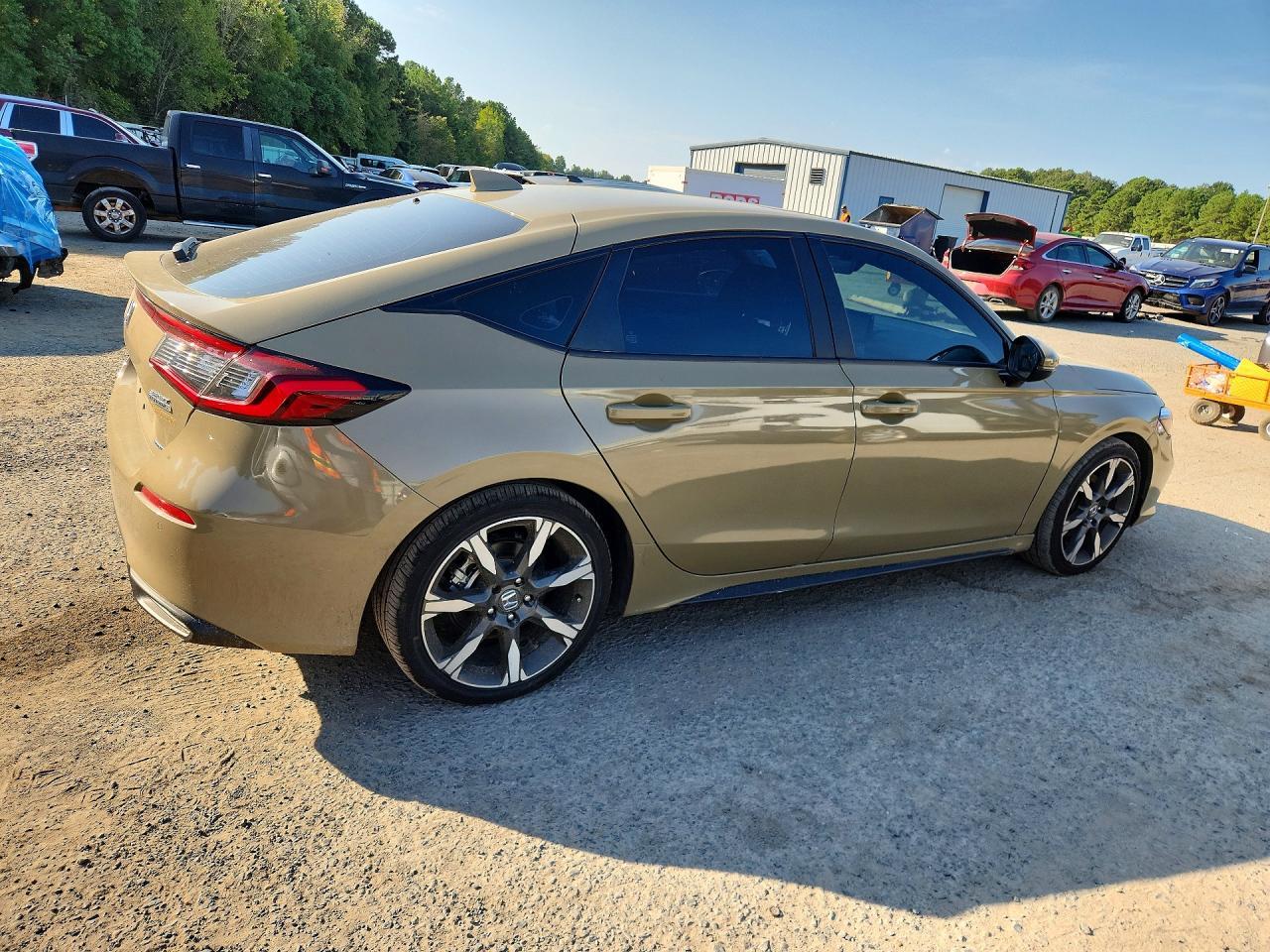 2025 Honda Civic Sport Touring - Image 3