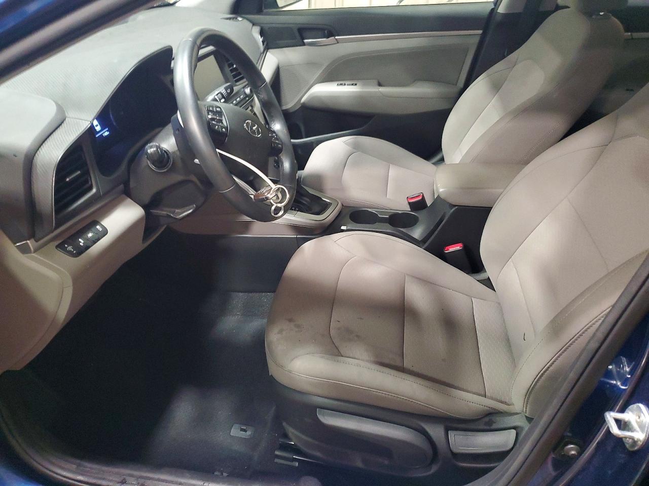 2020 Hyundai Elantra Value Edition - Фото 7