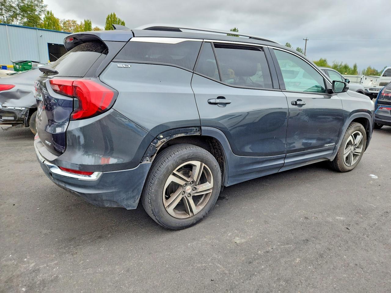 2020 GMC Terrain Slt - Image 3