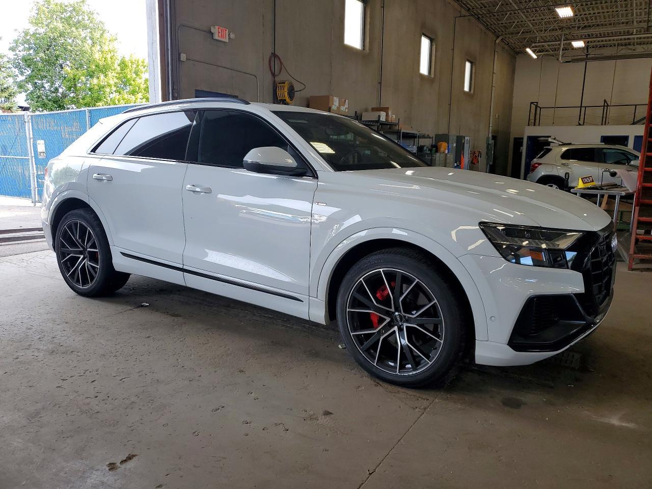 2020 Audi Q8 Prestige S-Line - Фото 4