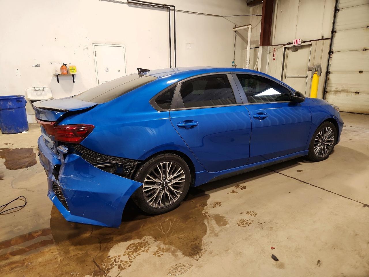 2023 Kia Forte Gt Line - Фото 3