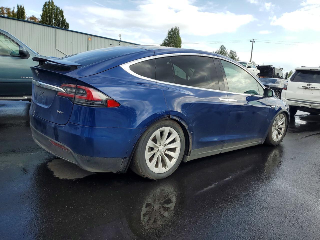 2016 Tesla Model X - Image 3