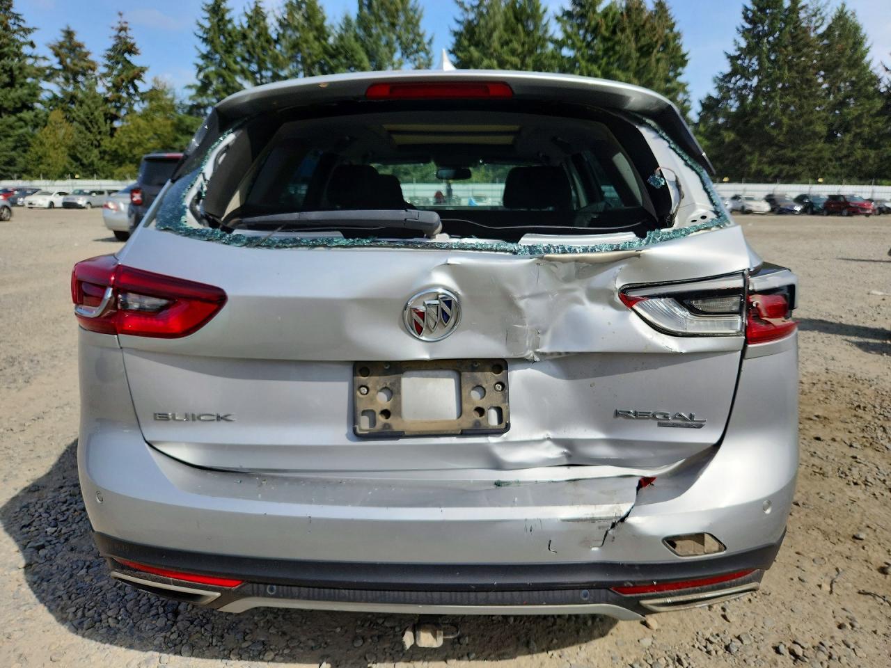 2018 Buick Regal Tourx Preferred - Image 6