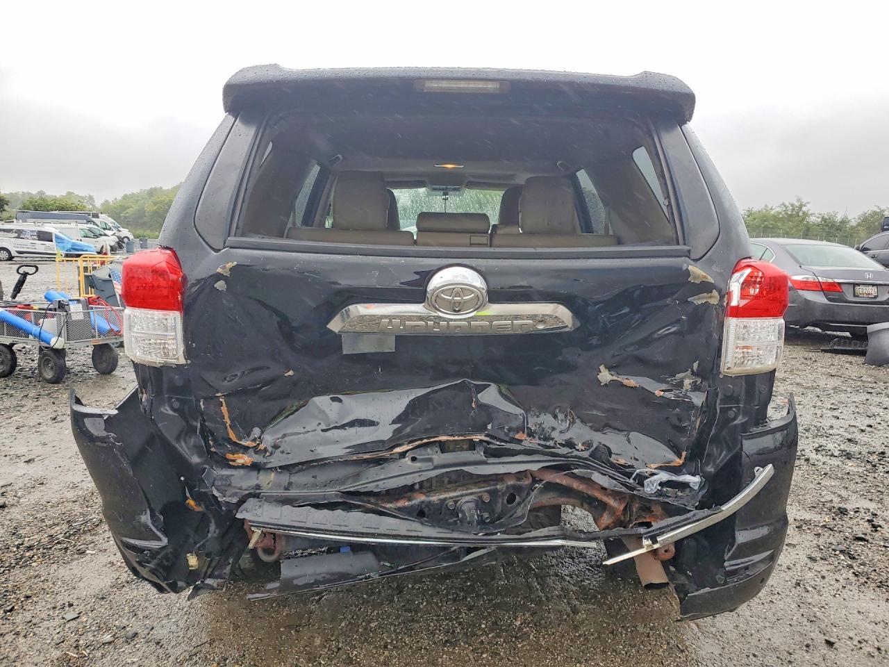 2012 Toyota 4Runner Sr5 - Image 6
