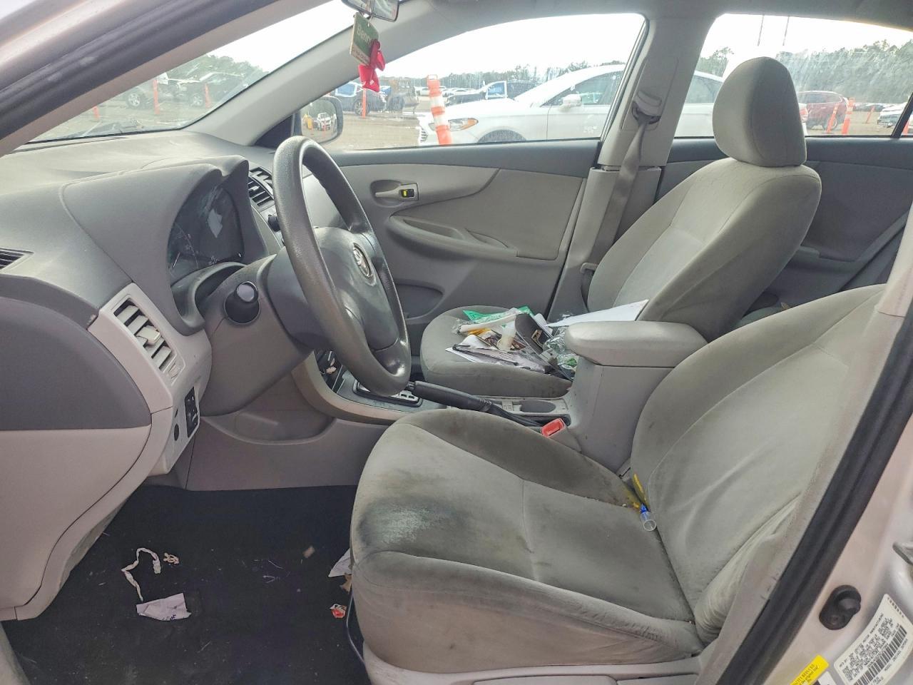 2009 Toyota Corolla Base - Фото 7