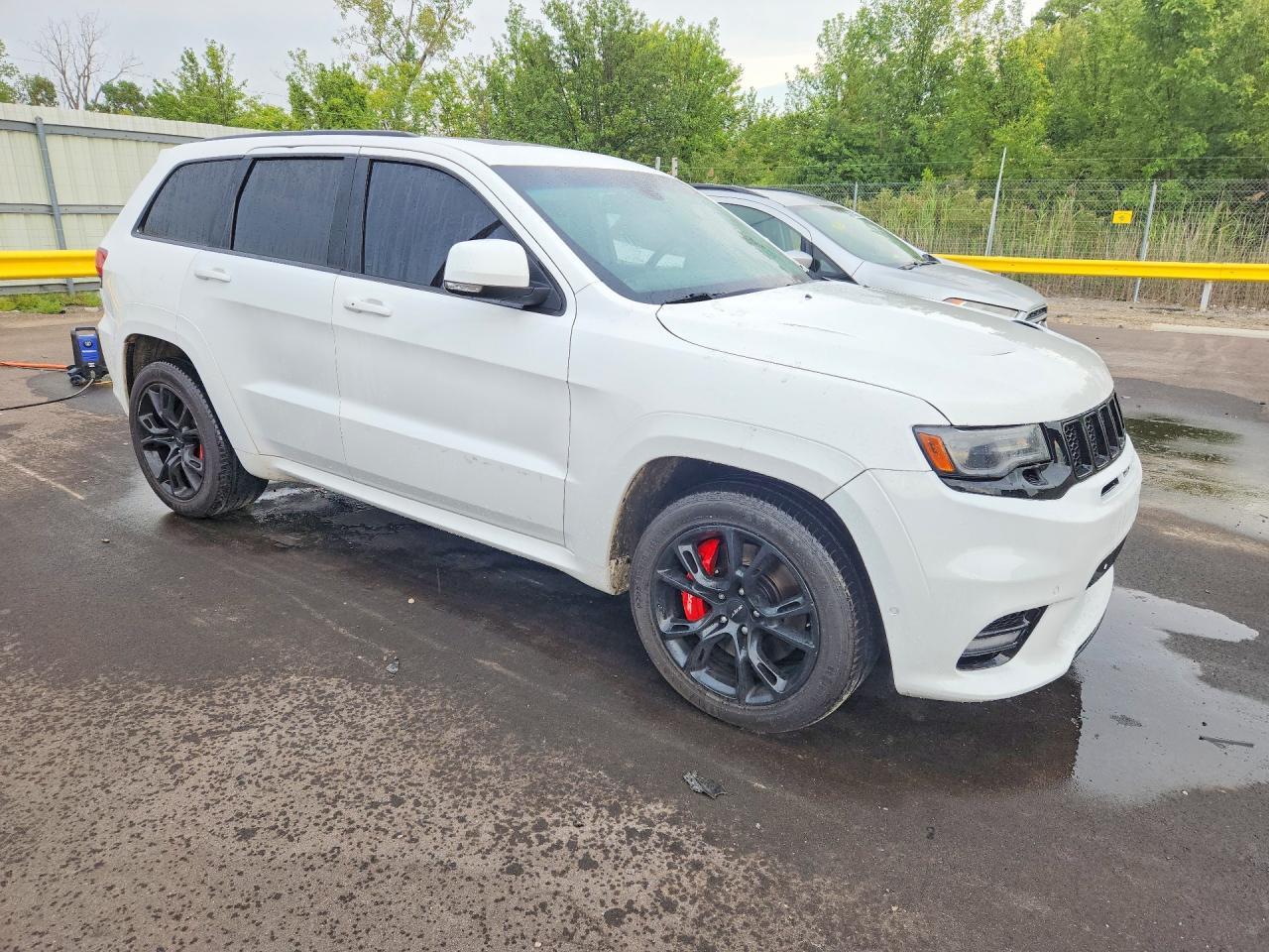 2014 Jeep Grand Cherokee Srt-8 - Image 4