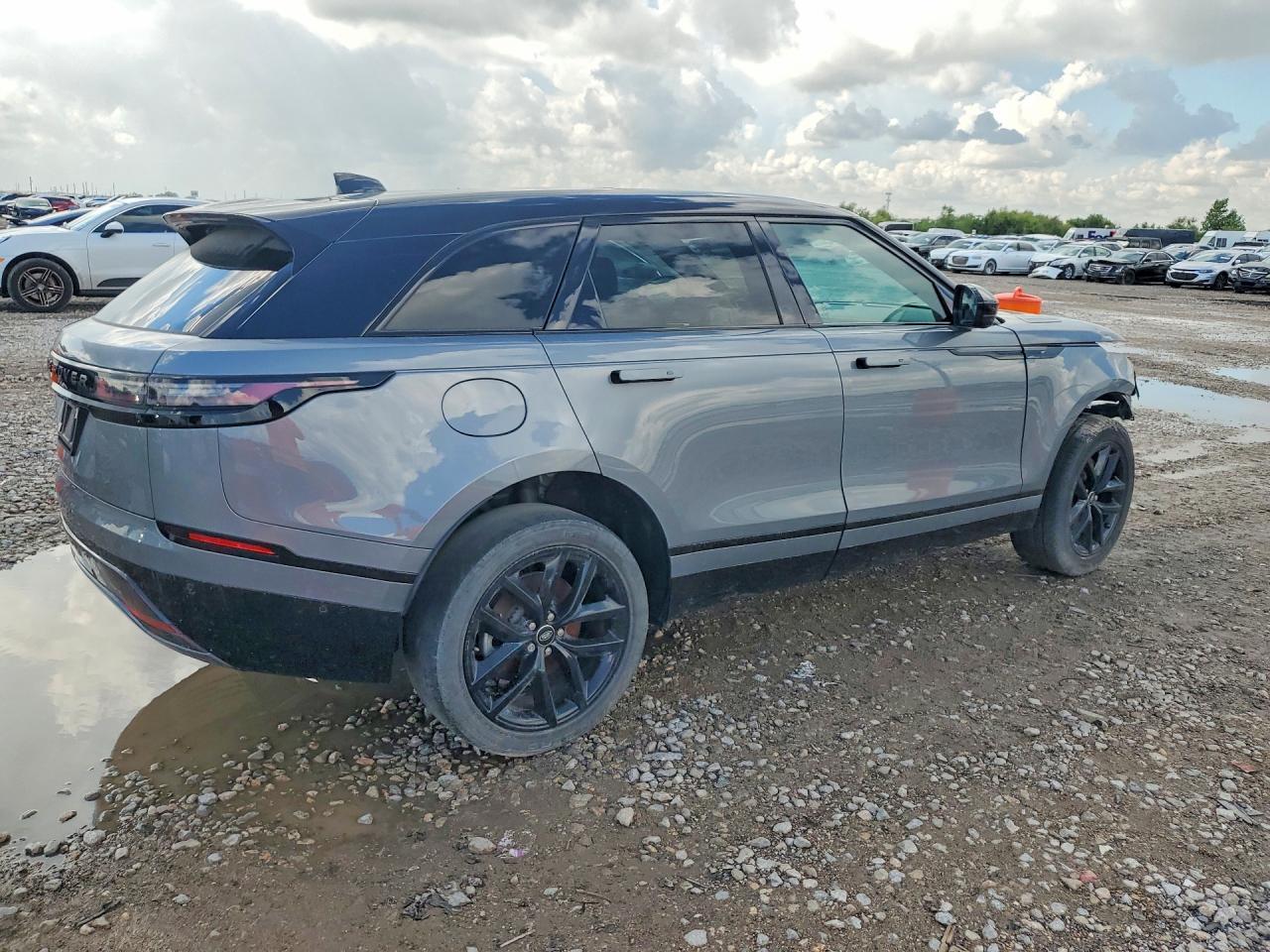 2026 Land Rover Range Rover Velar Dynamic Se - Image 3