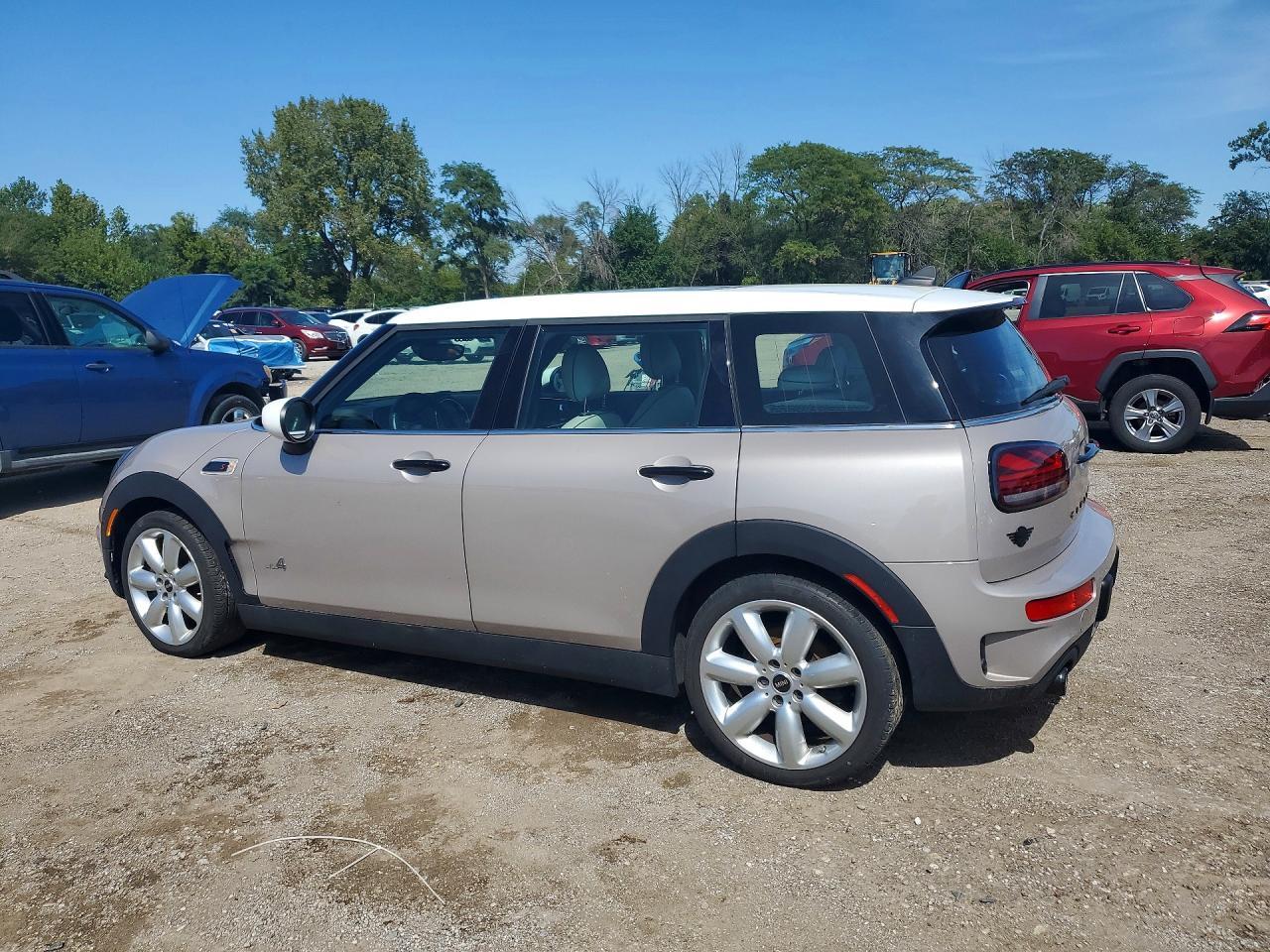 2022 Mini Cooper S Clubman All4 - Image 2