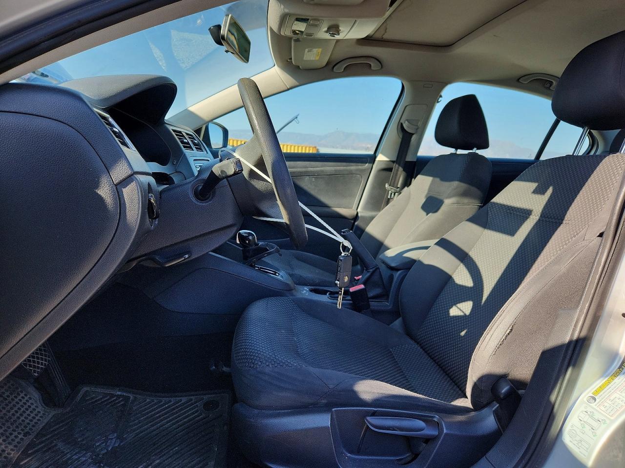 2012 Volkswagen Jetta Base - Фото 7