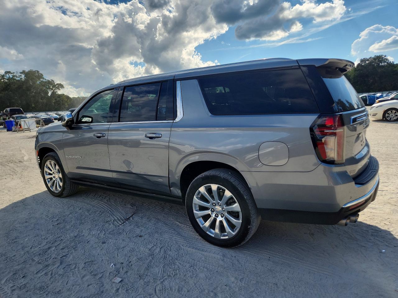 2024 Chevrolet Suburban K1500 Premier - Фото 2