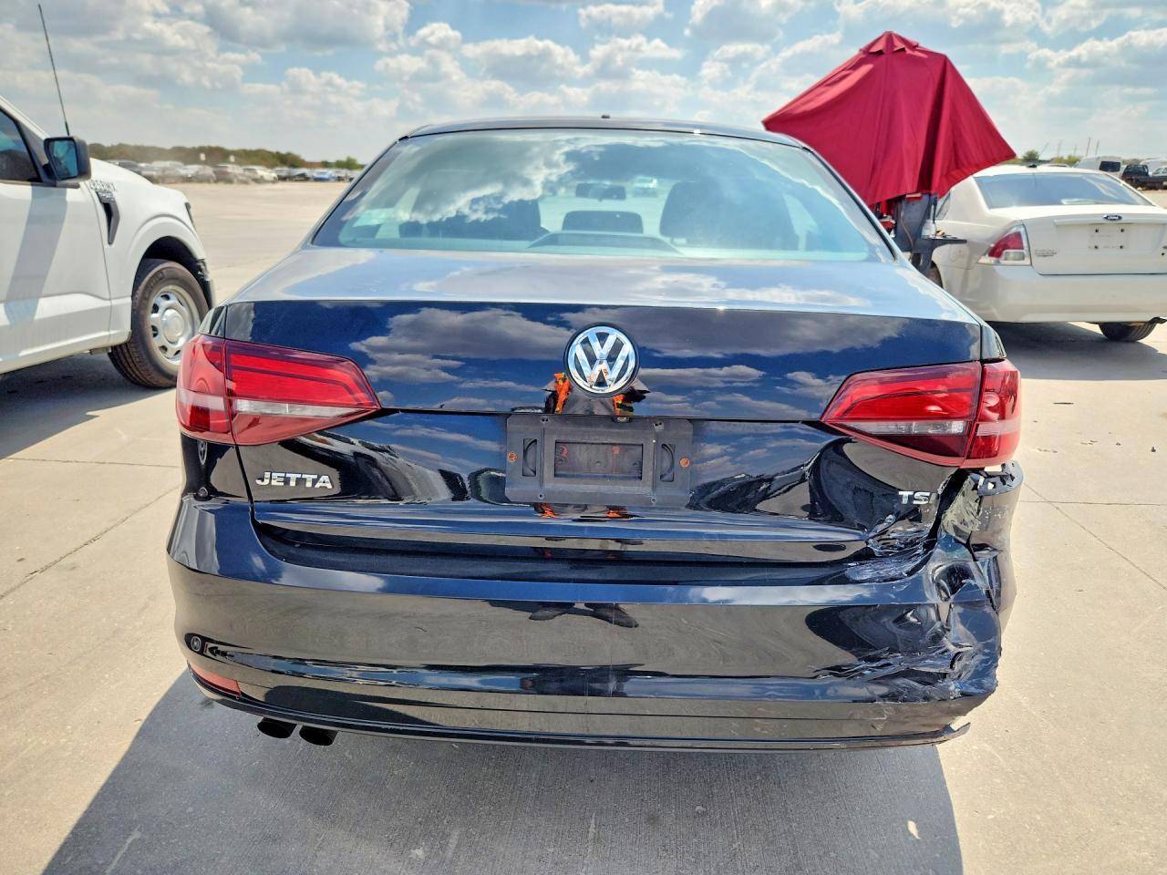 2017 Volkswagen Jetta S - Image 6