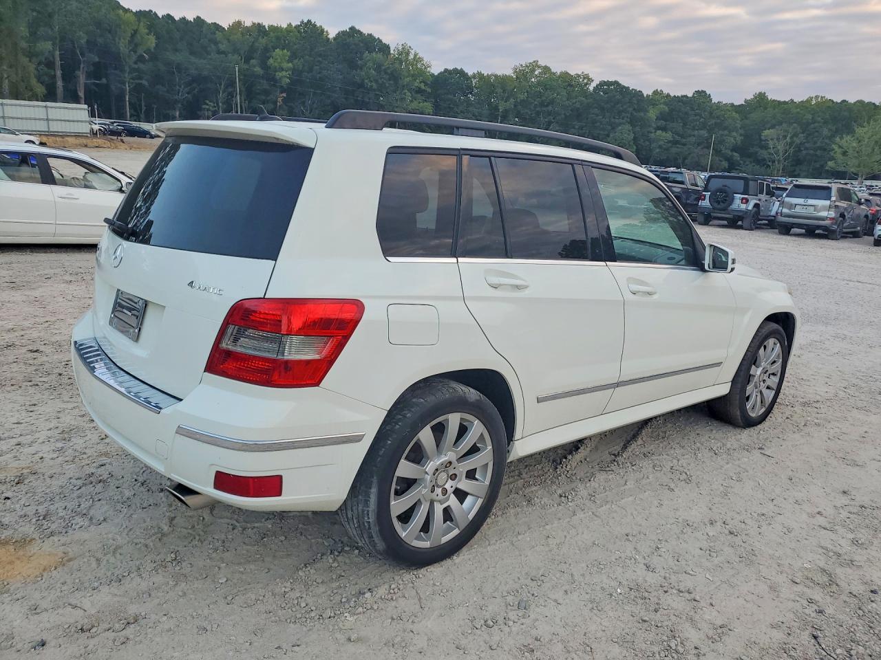 2012 Mercedes-Benz Glk 350 4Matic - Image 3