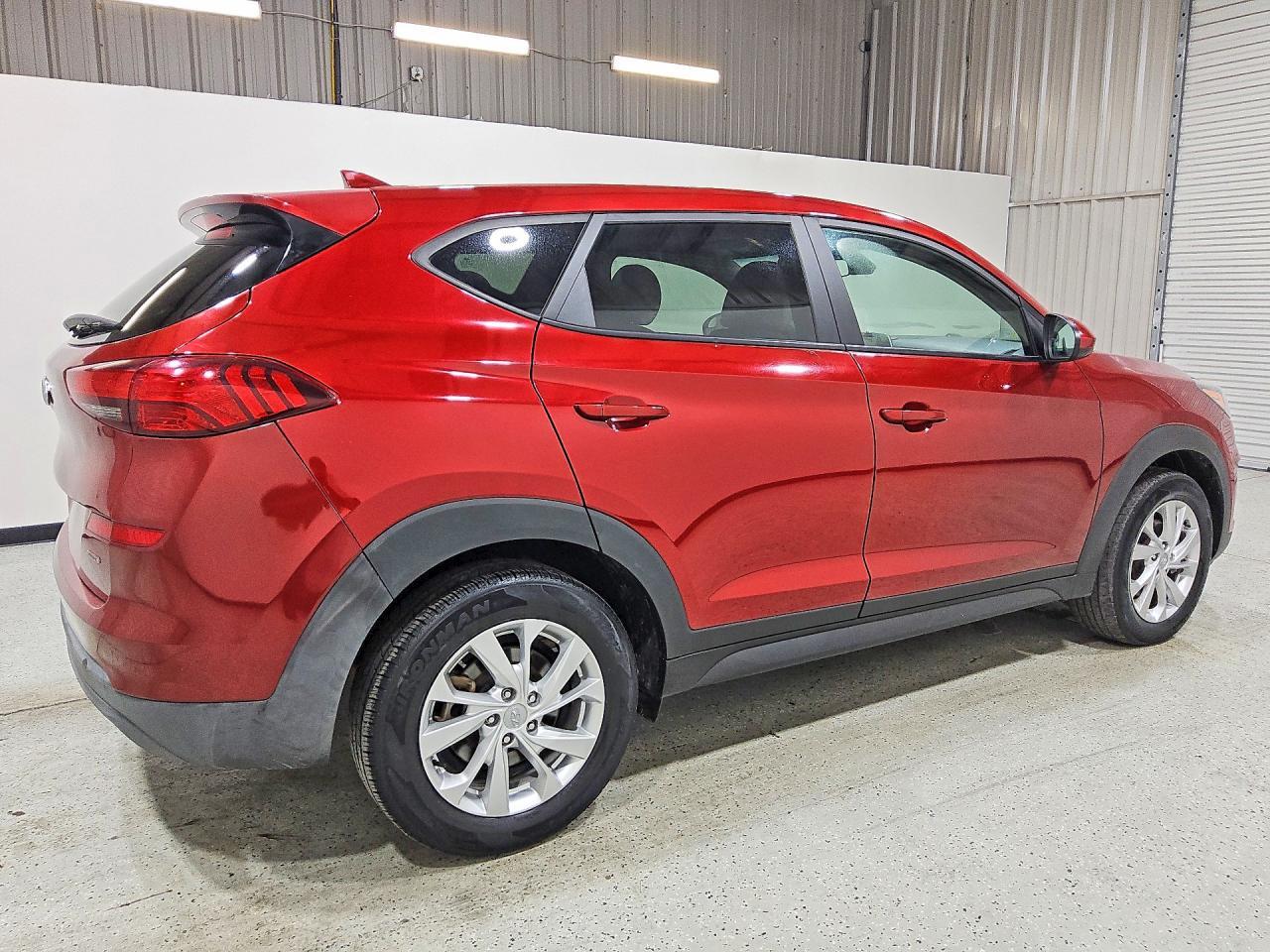 2021 Hyundai Tucson Se - Image 3