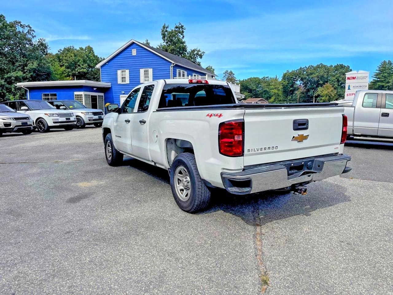 2017 Chevrolet Silverado K1500 - Фото 3