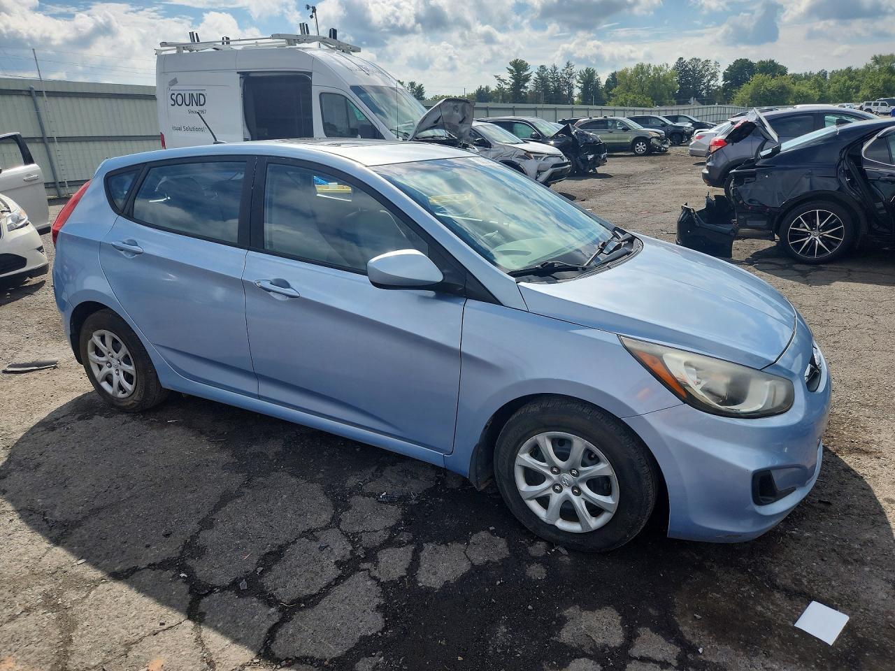 2012 Hyundai Accent Gs - Фото 4