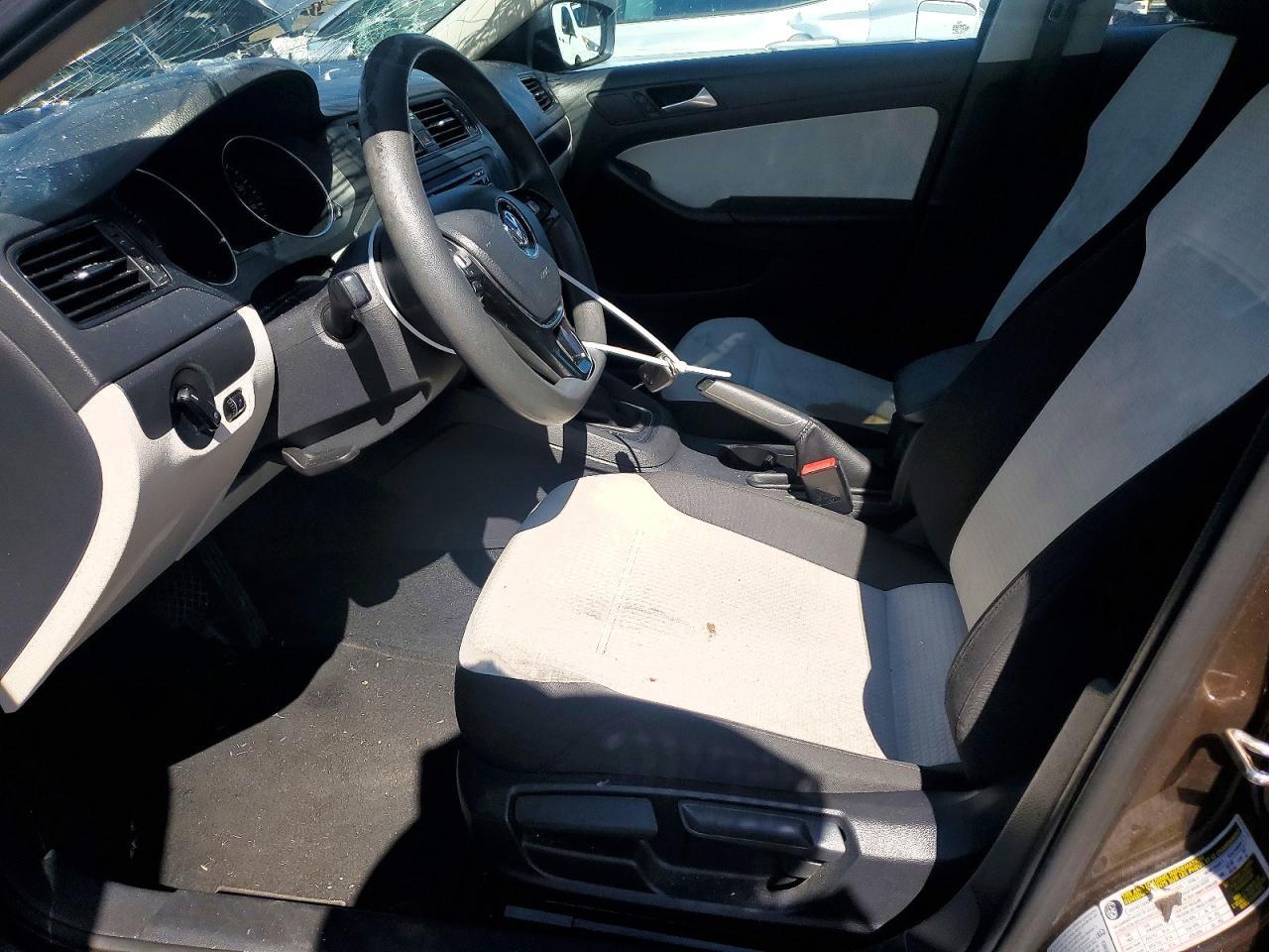 2015 Volkswagen Jetta Base - Image 7