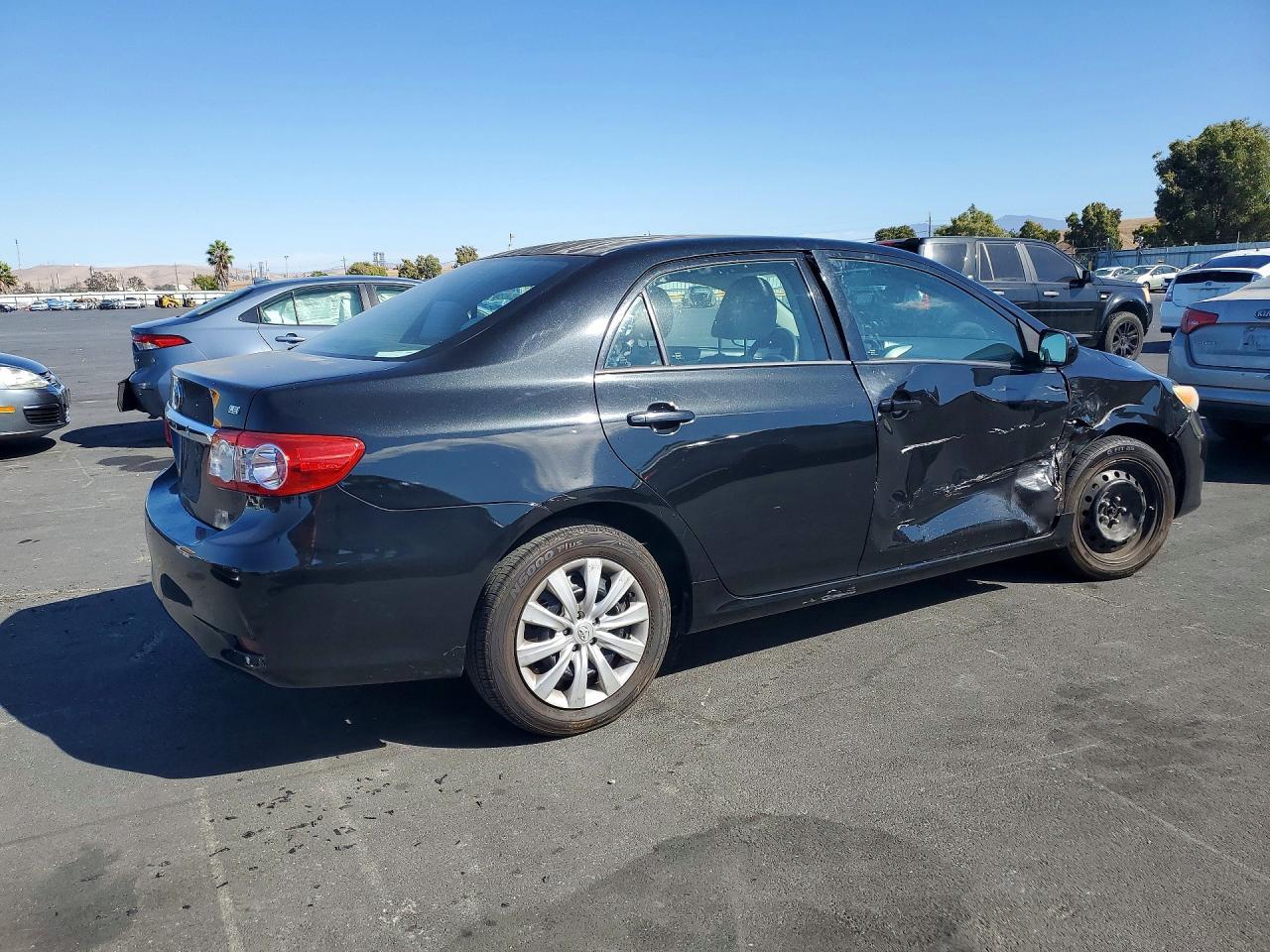 2012 Toyota Corolla Le - Фото 3