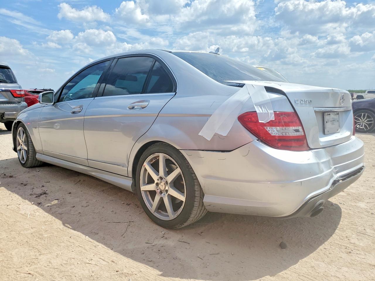 2012 Mercedes-Benz C 250 - Фото 2