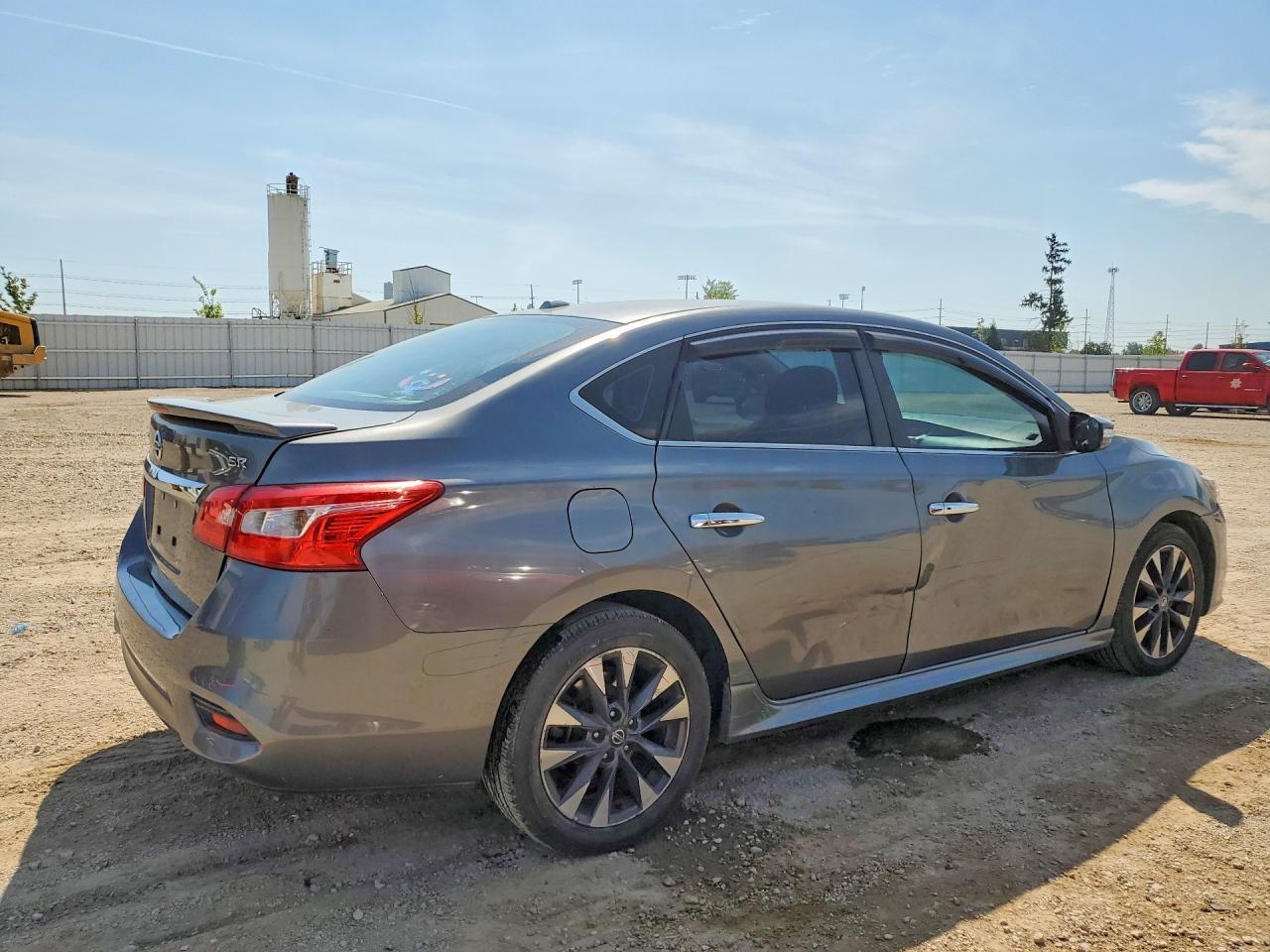 2019 Nissan Sentra Sr - Фото 3