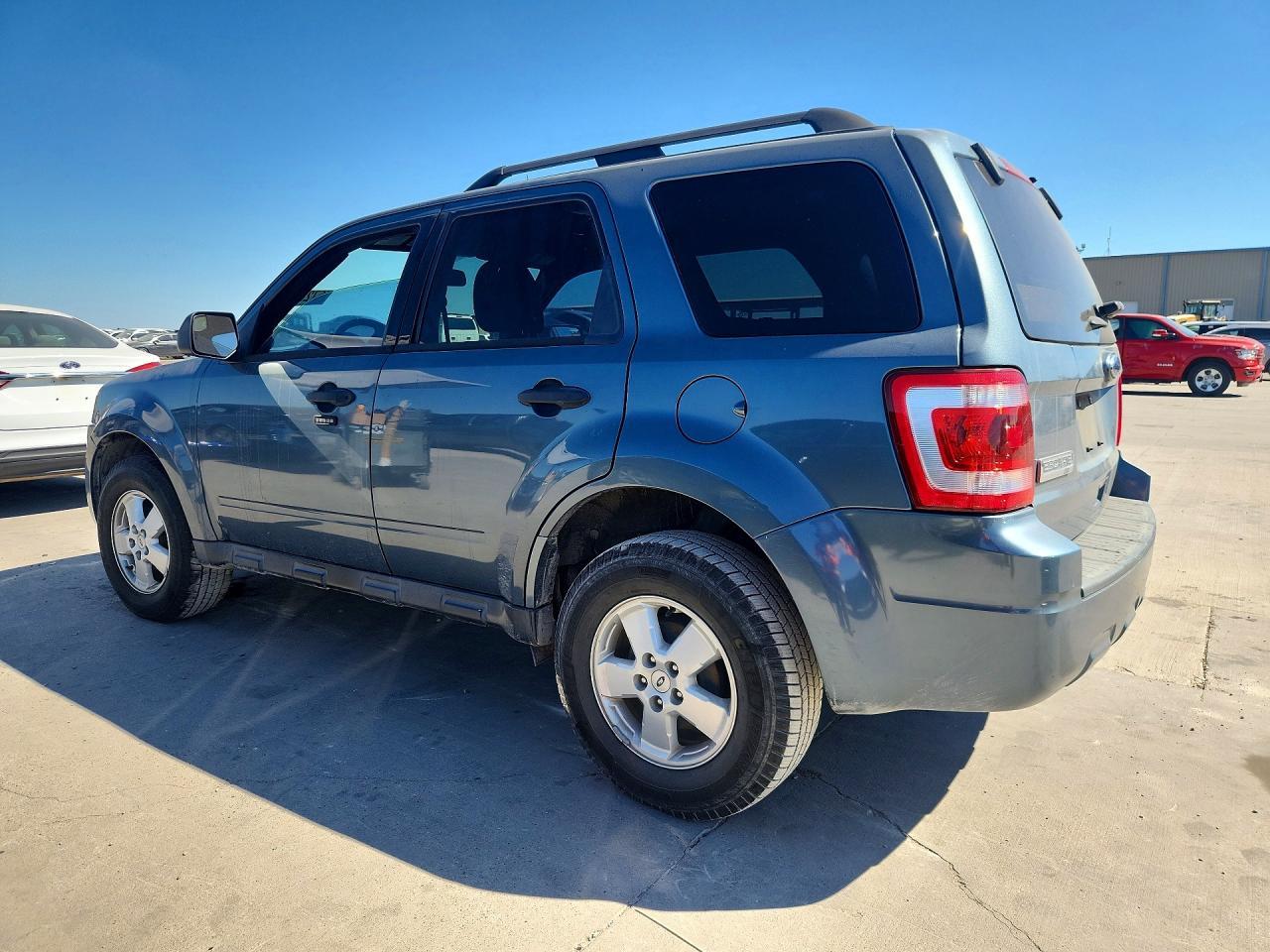 2012 Ford Escape Xlt - Фото 2