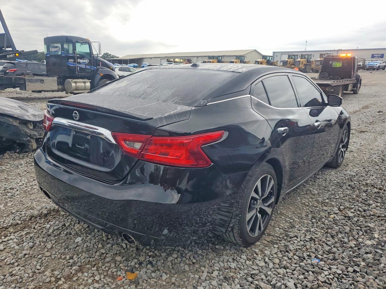 2017 Nissan Maxima Platinum - Image 3