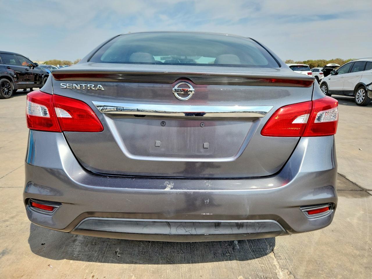 2018 Nissan Sentra S - Фото 6