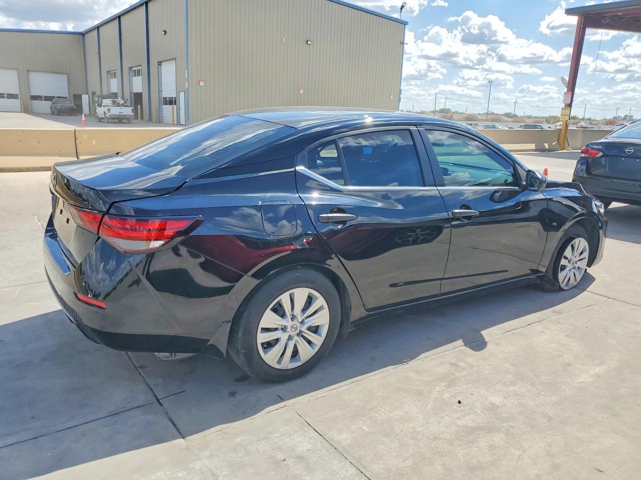 2025 Nissan Sentra S - Фото 3