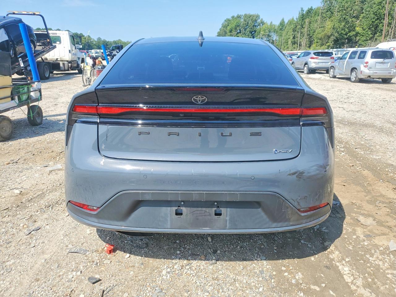 2023 Toyota Prius Le - Image 6