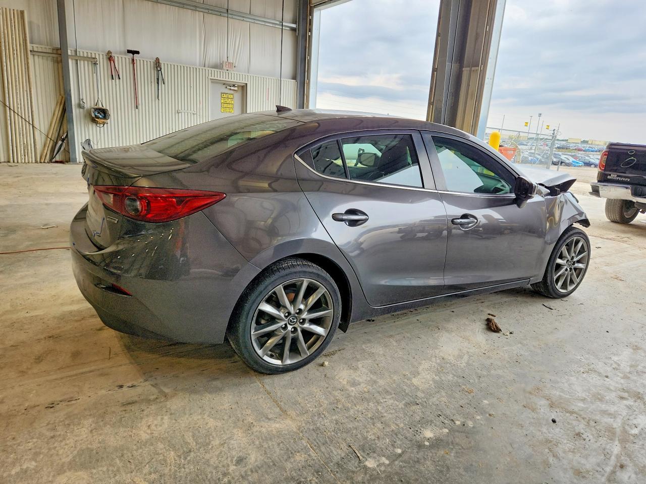 2018 Mazda 3 Touring - Image 3