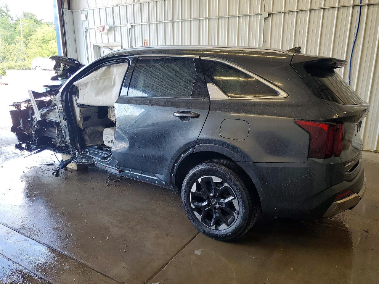 2024 Kia Sorento S - Фото 2