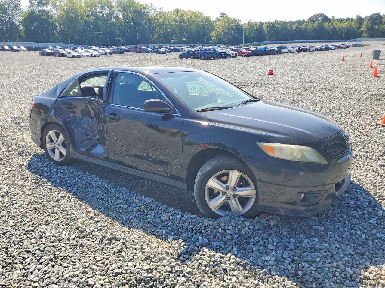 2011 Toyota Camry Se - Image 4