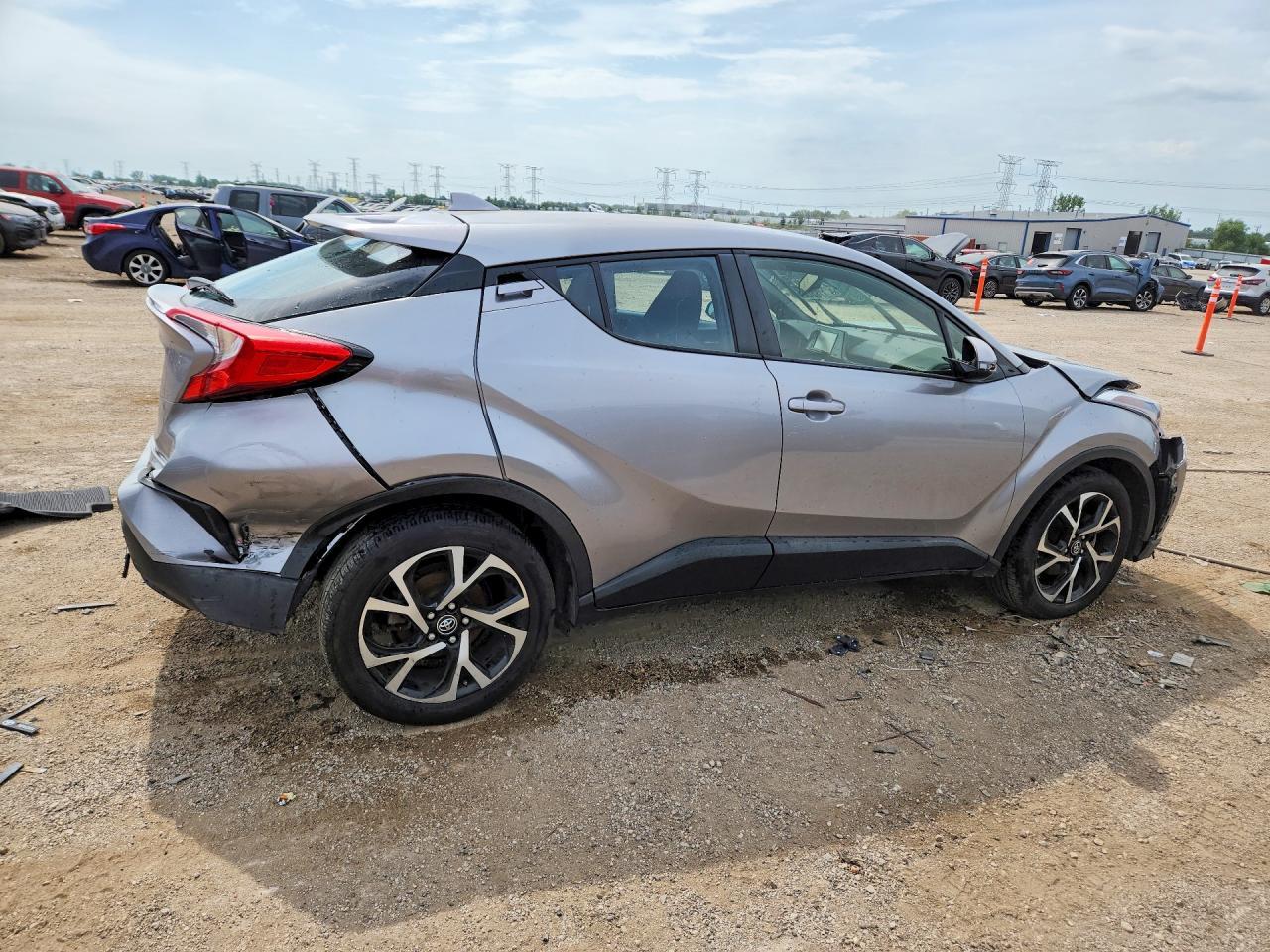 2018 Toyota C-Hr Xle - Image 3